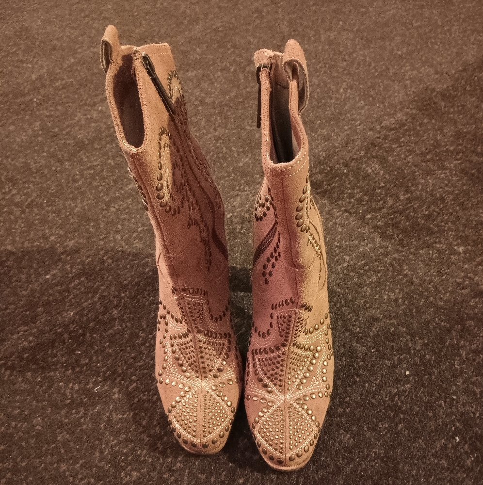 Donald j pliner boot